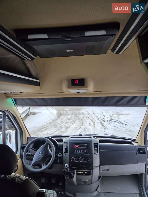 Туристичний / Міжміський автобус Mercedes-Benz Sprinter 2015 в Чернівцях