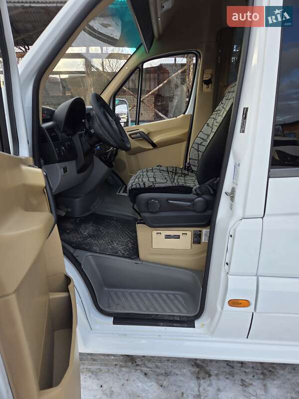 Туристичний / Міжміський автобус Mercedes-Benz Sprinter 2015 в Чернівцях