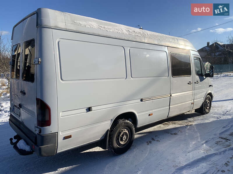 Грузовой фургон Mercedes-Benz Sprinter 2003 в Львове