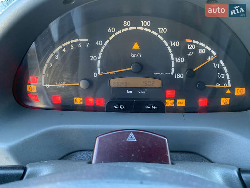 Грузовой фургон Mercedes-Benz Sprinter 2003 в Львове