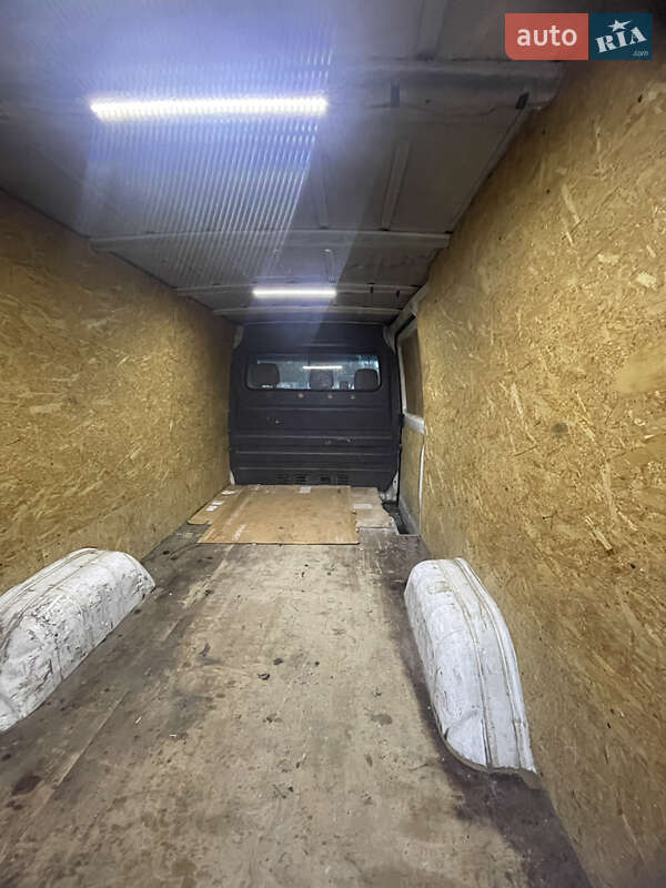 Мікроавтобус вантажний (до 3,5т) Mercedes-Benz Sprinter 2003 в Жовкві