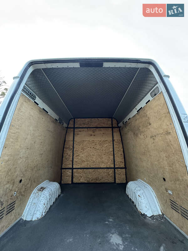 Грузовой фургон Mercedes-Benz Sprinter 2006 в Ровно фото 49 Грузовой фургон Mercedes-Benz Sprinter 2006 в Ровно