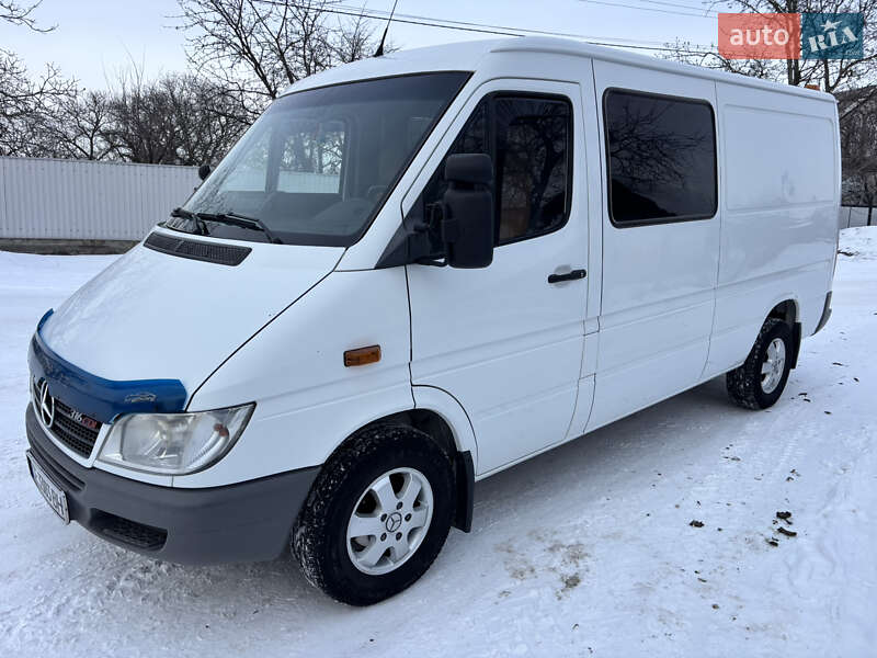 Минивэн Mercedes-Benz Sprinter 2003 в Керстенцах