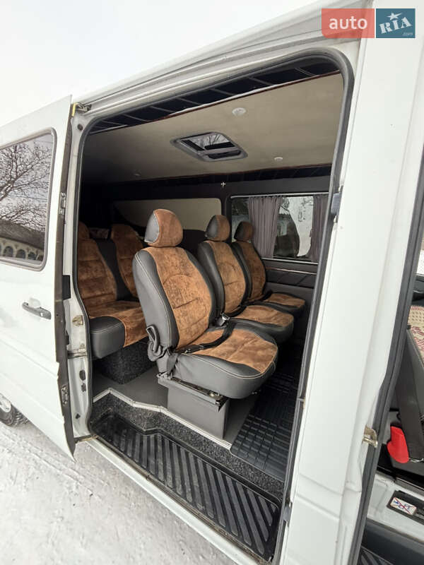 Минивэн Mercedes-Benz Sprinter 2003 в Керстенцах