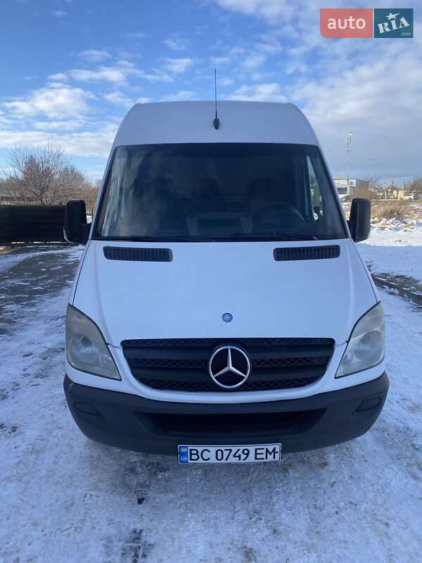 Mercedes-Benz Sprinter 2010