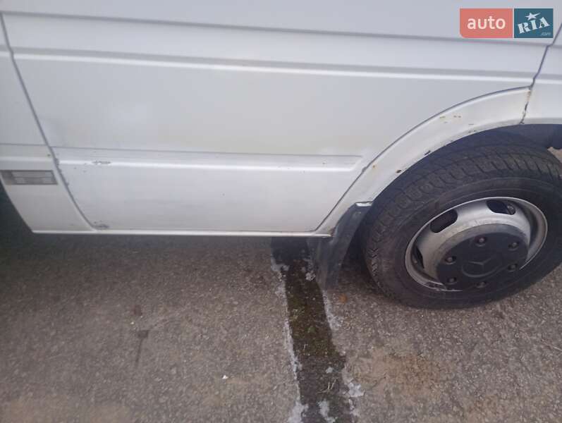 Грузовой фургон Mercedes-Benz Sprinter 2006 в Мукачево