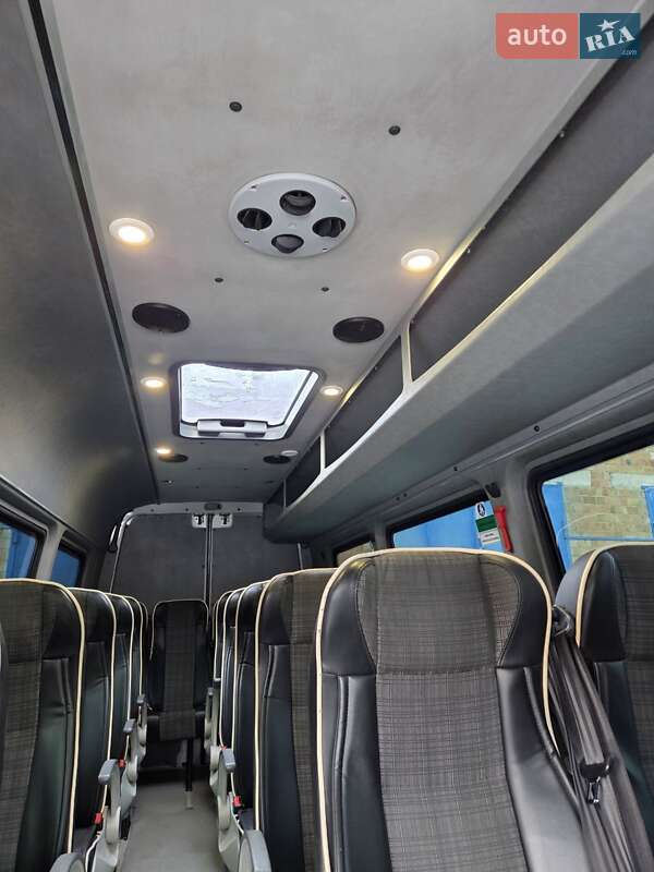 Туристичний / Міжміський автобус Mercedes-Benz Sprinter 2014 в Чернівцях