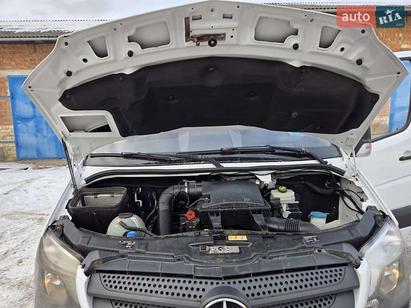 Туристичний / Міжміський автобус Mercedes-Benz Sprinter 2014 в Чернівцях