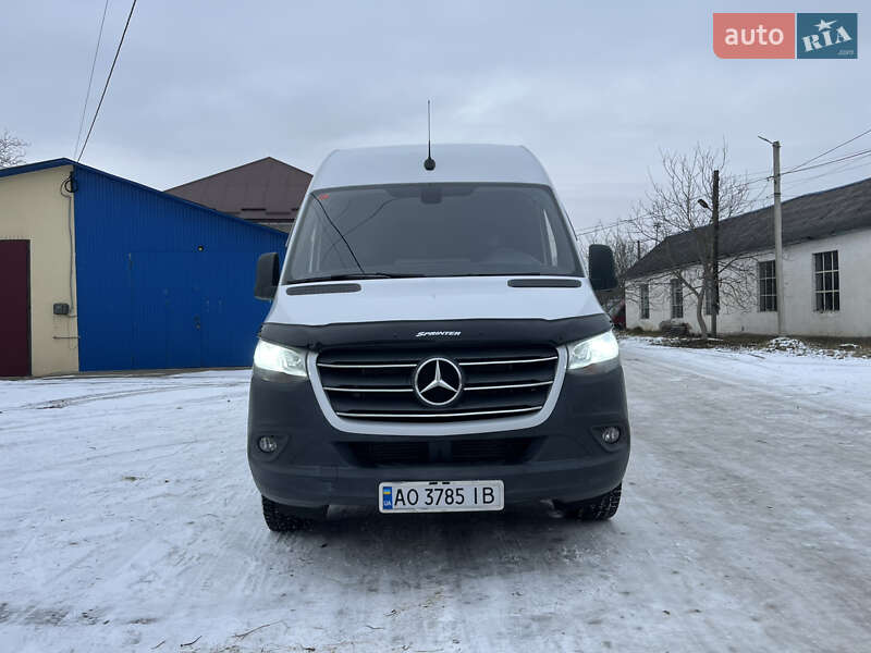 Мікроавтобус Mercedes-Benz Sprinter 2020 в Тячеві