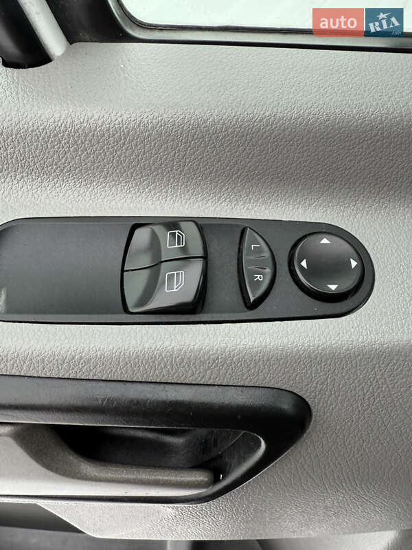 Грузовой фургон Mercedes-Benz Sprinter 2018 в Тернополе