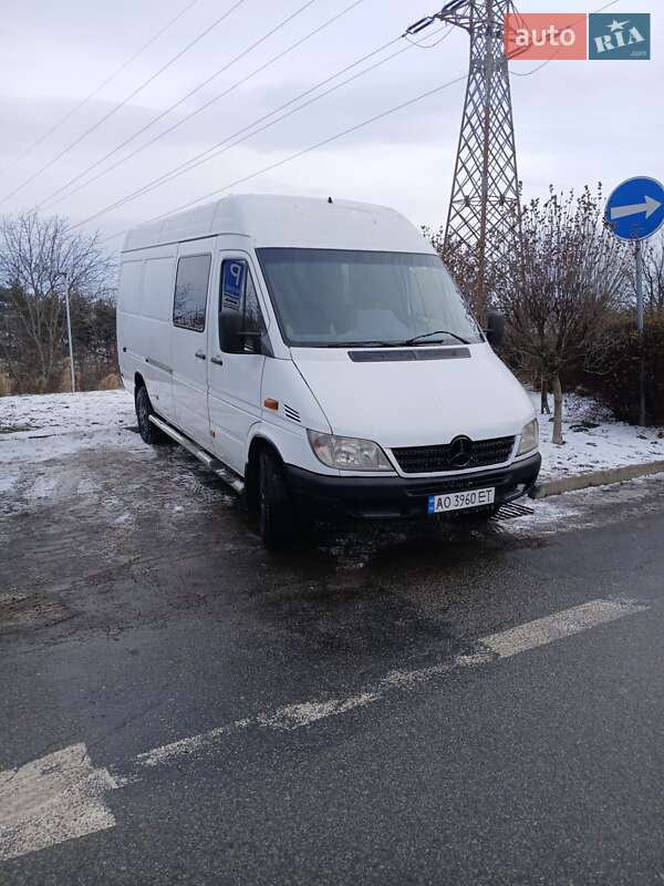 Mercedes-Benz Sprinter 2004