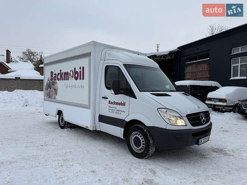 Mercedes-Benz Sprinter 2011