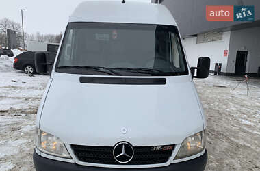 Вантажний фургон Mercedes-Benz Sprinter 2006 в Рівному