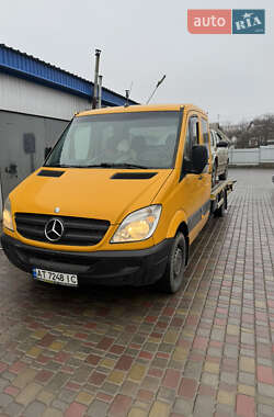 Эвакуатор Mercedes-Benz Sprinter 2010 в Умани