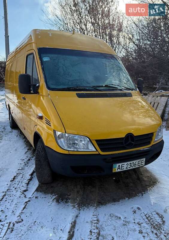 Mercedes-Benz Sprinter 2005
