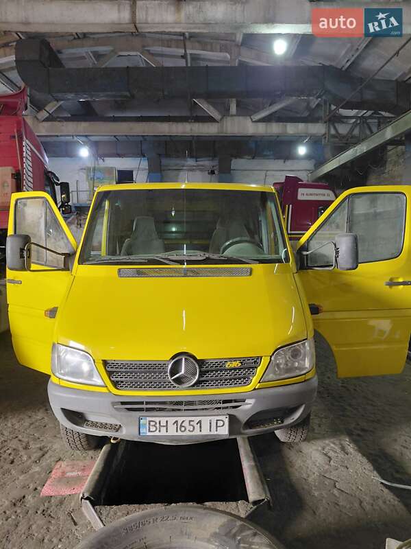 Эвакуатор Mercedes-Benz Sprinter 2004 в Черноморске