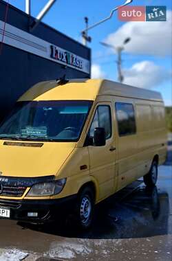 Вантажопасажирський фургон Mercedes-Benz Sprinter 2004 в Львові
