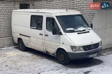 Мікроавтобус вантажний (до 3,5т) Mercedes-Benz Sprinter 2000 в Дніпрі