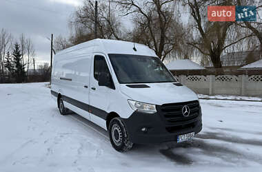 Грузовой фургон Mercedes-Benz Sprinter 2021 в Черновцах