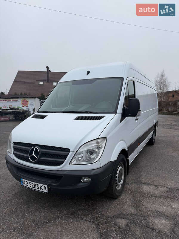 Mercedes-Benz Sprinter 2012