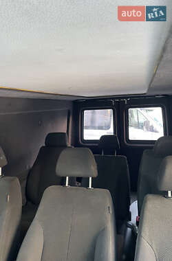 Мікроавтобус Mercedes-Benz Sprinter 2005 в Вараші