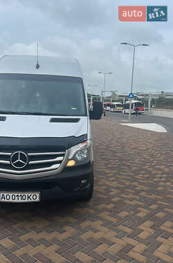 Универсал Mercedes-Benz Sprinter 2014 в Вишневом