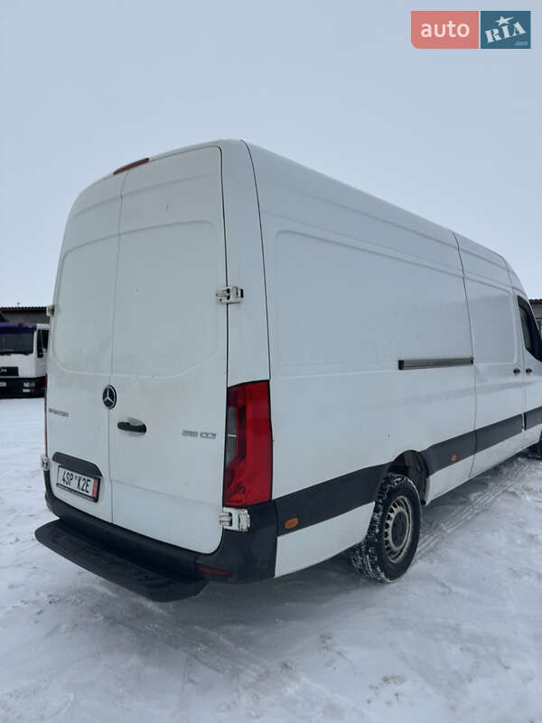 Микроавтобус грузовой (до 3,5т) Mercedes-Benz Sprinter 2018 в Залещиках