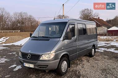 Грузопассажирский фургон Mercedes-Benz Sprinter 2004 в Коломые