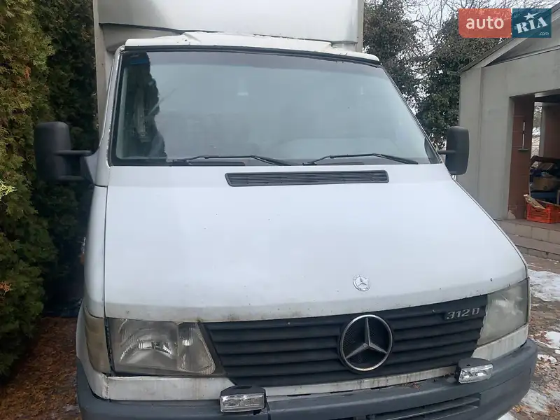 Mercedes-Benz Sprinter