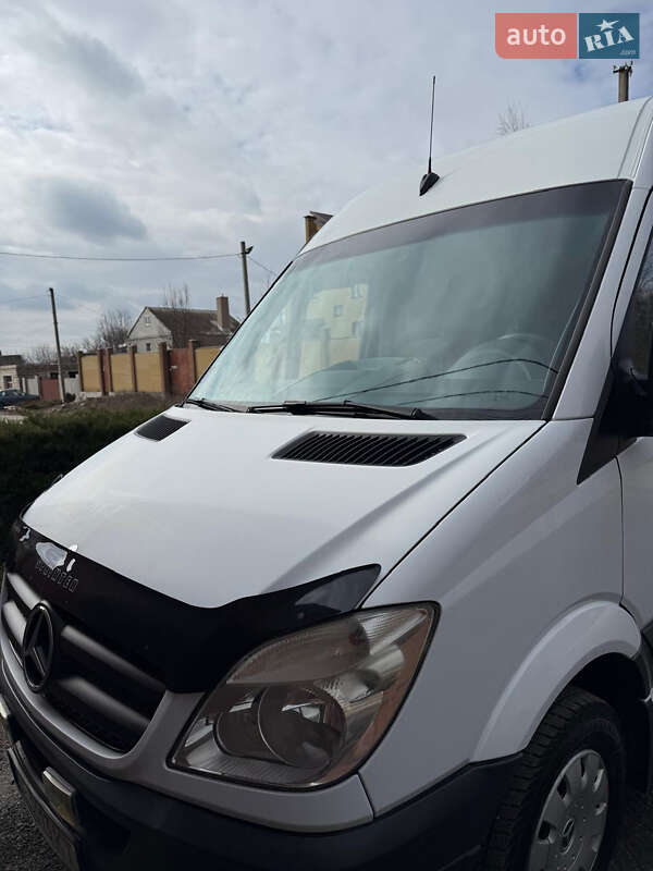Грузовой фургон Mercedes-Benz Sprinter 2008 в Днепре