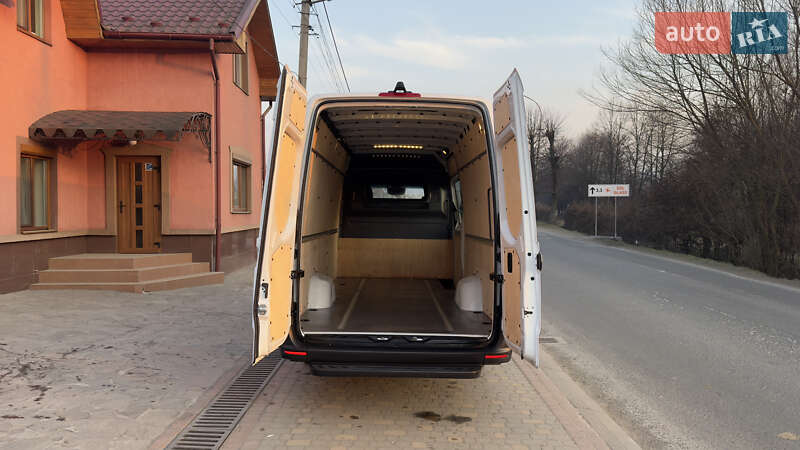 Грузовой фургон Mercedes-Benz Sprinter 2022 в Сваляве