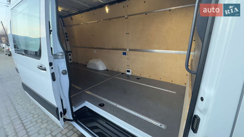 Грузовой фургон Mercedes-Benz Sprinter 2022 в Сваляве