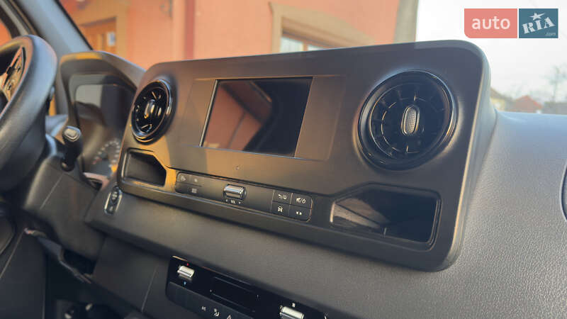 Грузовой фургон Mercedes-Benz Sprinter 2022 в Сваляве