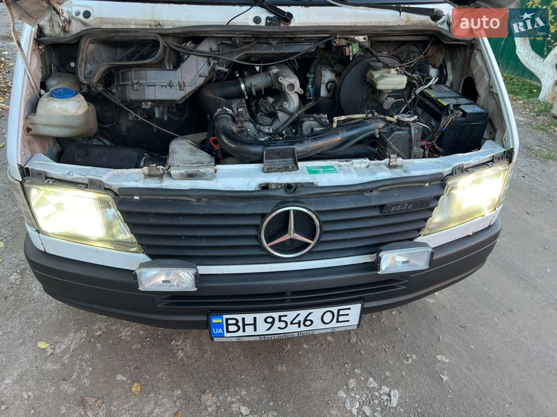 Эвакуатор Mercedes-Benz Sprinter 1999 в Виннице