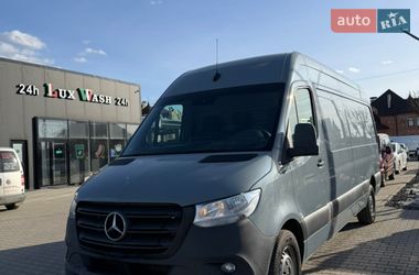 Вантажний фургон Mercedes-Benz Sprinter 2020 в Чернівцях