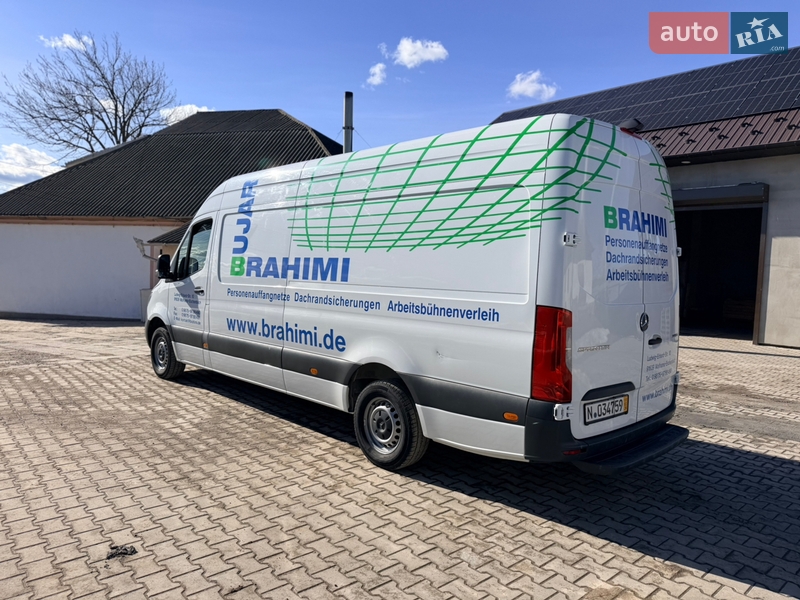 Грузовой фургон Mercedes-Benz Sprinter 2022 в Черновцах
