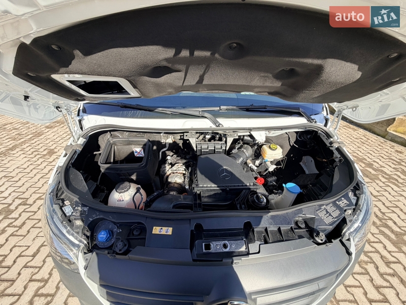 Грузовой фургон Mercedes-Benz Sprinter 2022 в Черновцах