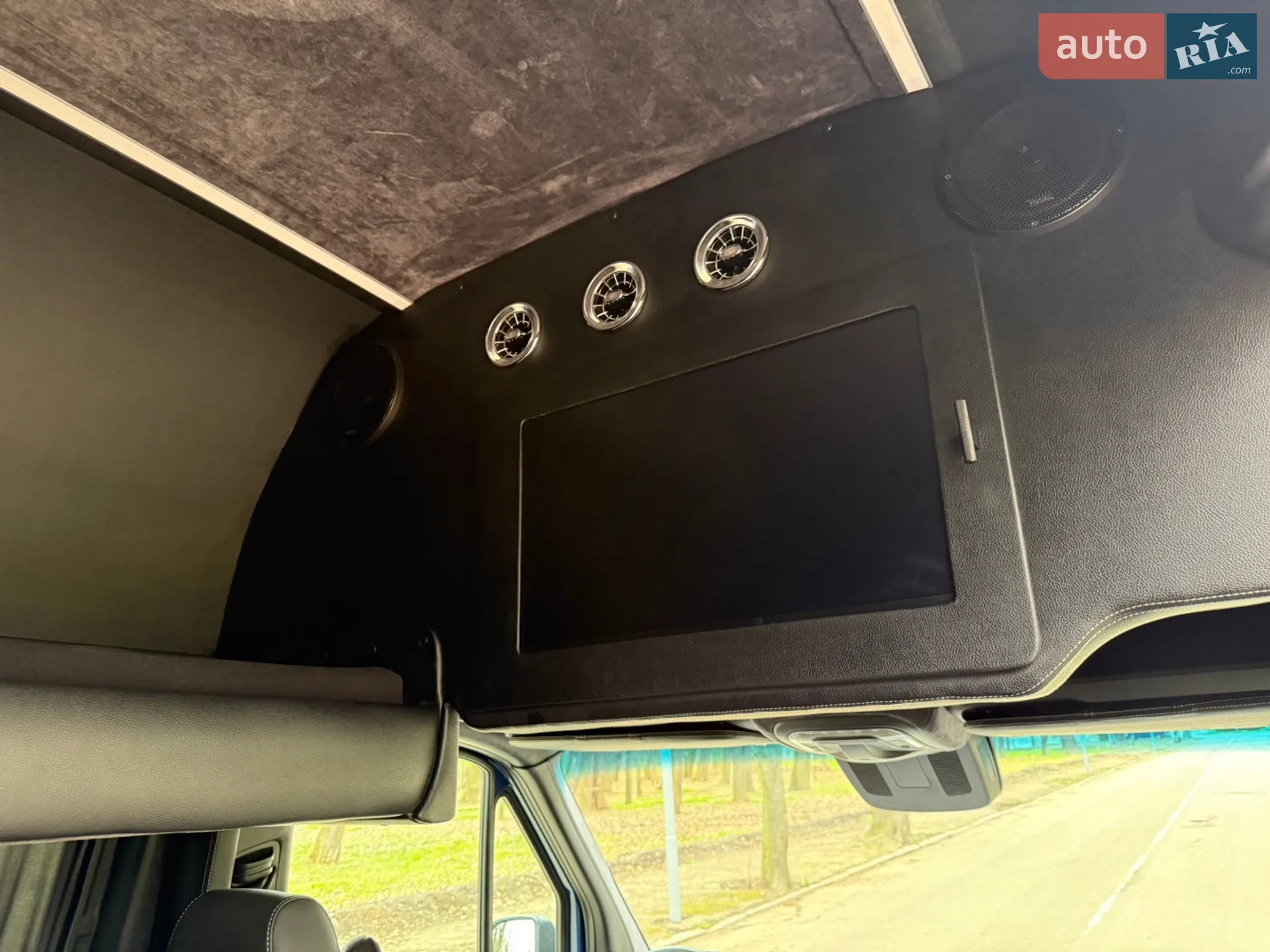 2019 Mercedes-Benz Sprinter - мініатюра 19