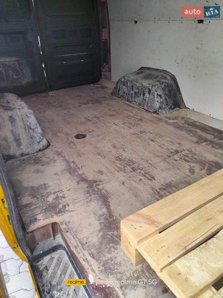 Грузовой фургон Mercedes-Benz Sprinter 2004 в Бориславе