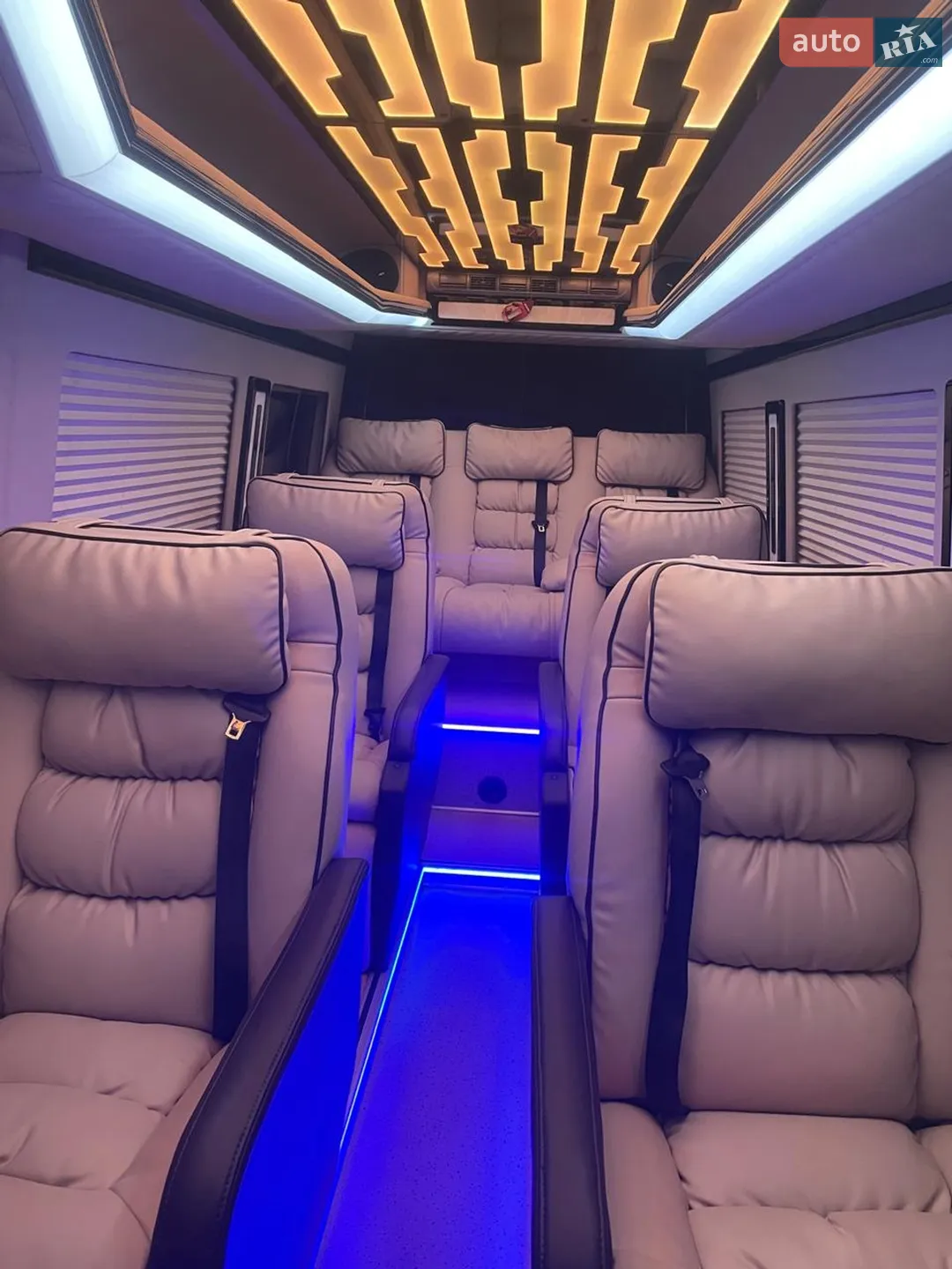 2015 Mercedes-Benz Sprinter - мініатюра 58