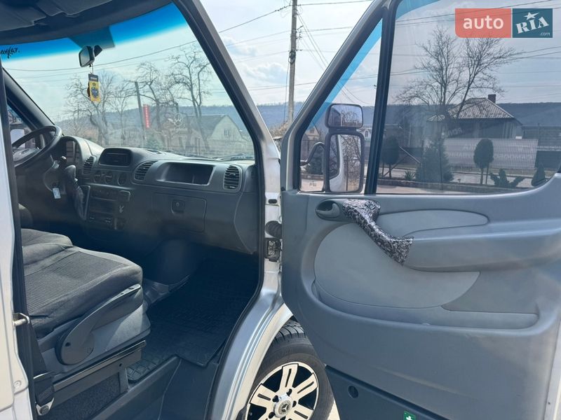 Грузопассажирский фургон Mercedes-Benz Sprinter 2006 в Могилев-Подольске
