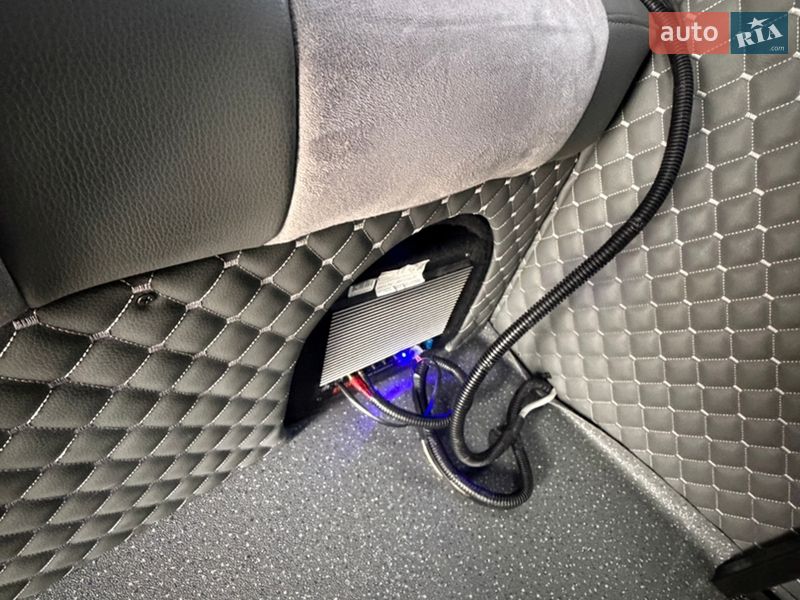 Микроавтобус Mercedes-Benz Sprinter 2011 в Стрые