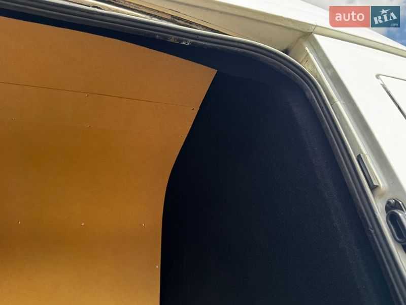 Грузовой фургон Mercedes-Benz Sprinter 2004 в Виннице