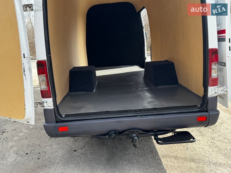 Грузовой фургон Mercedes-Benz Sprinter 2004 в Виннице