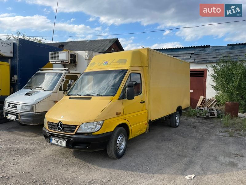 Грузовой фургон Mercedes-Benz Sprinter 2002 в Ивано-Франковске