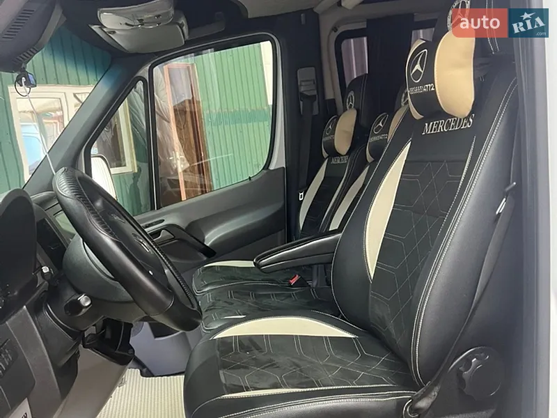 Mercedes-Benz Sprinter