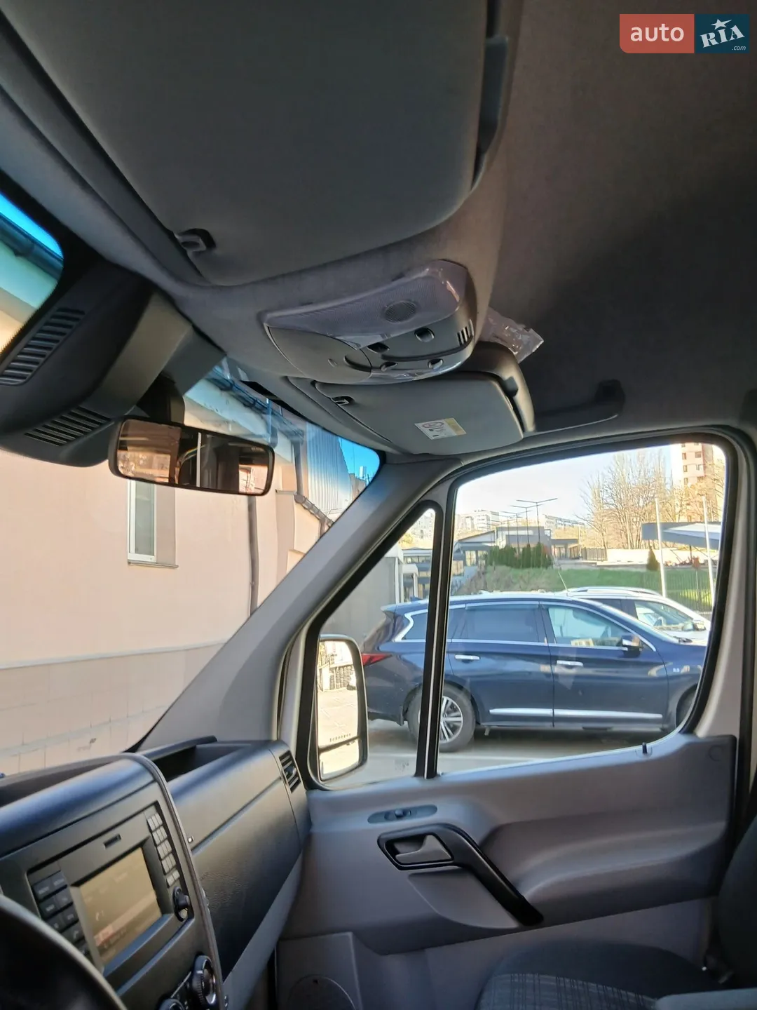 2016 Mercedes-Benz Sprinter - мініатюра 31