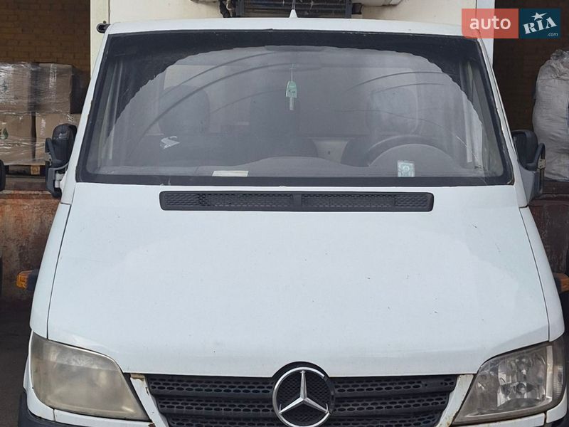 Mercedes-Benz Sprinter 2003