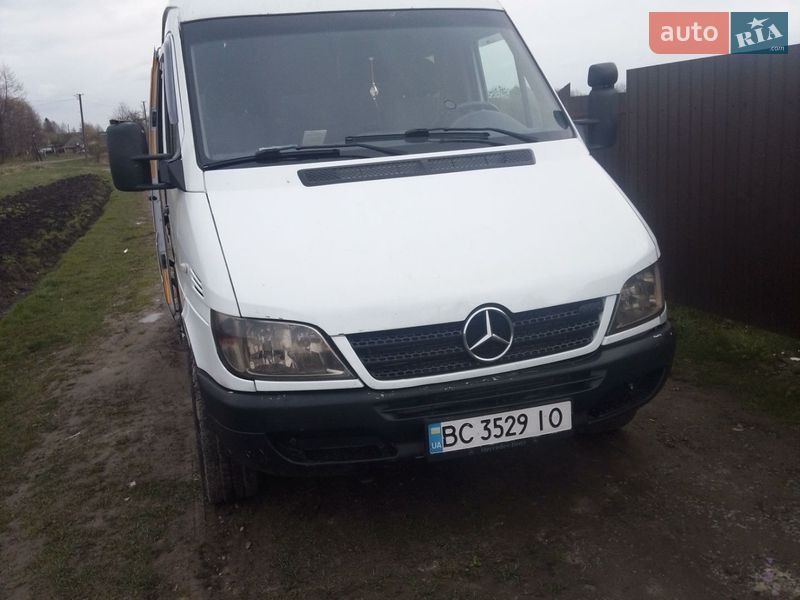Вантажопасажирський фургон Mercedes-Benz Sprinter 2006 в Львові