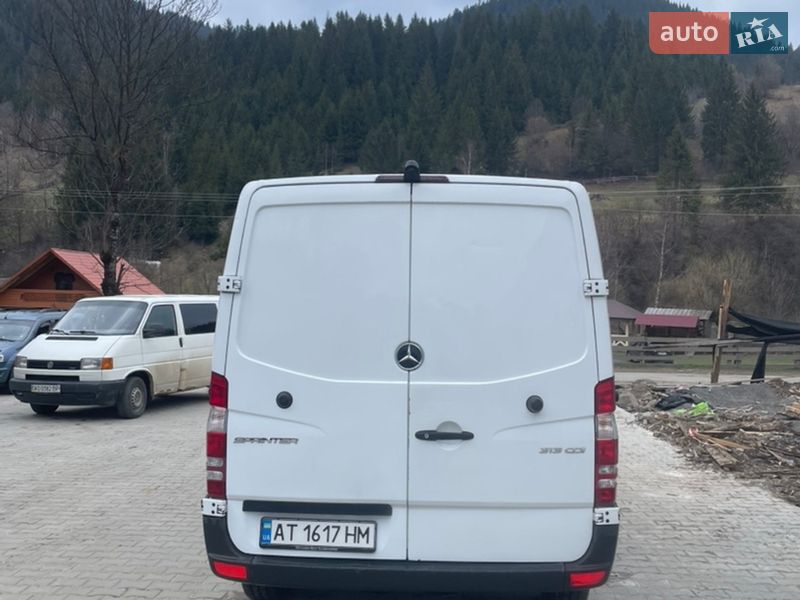 Седан Mercedes-Benz Sprinter 2015 в Ужгороде